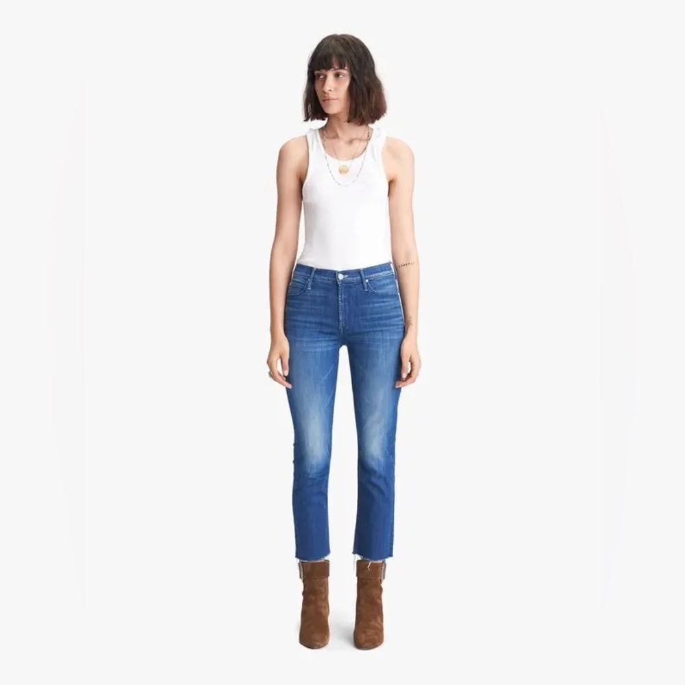 MOTHER Mid Rise Dazzler Crop Fray Jeans - Squeeze It